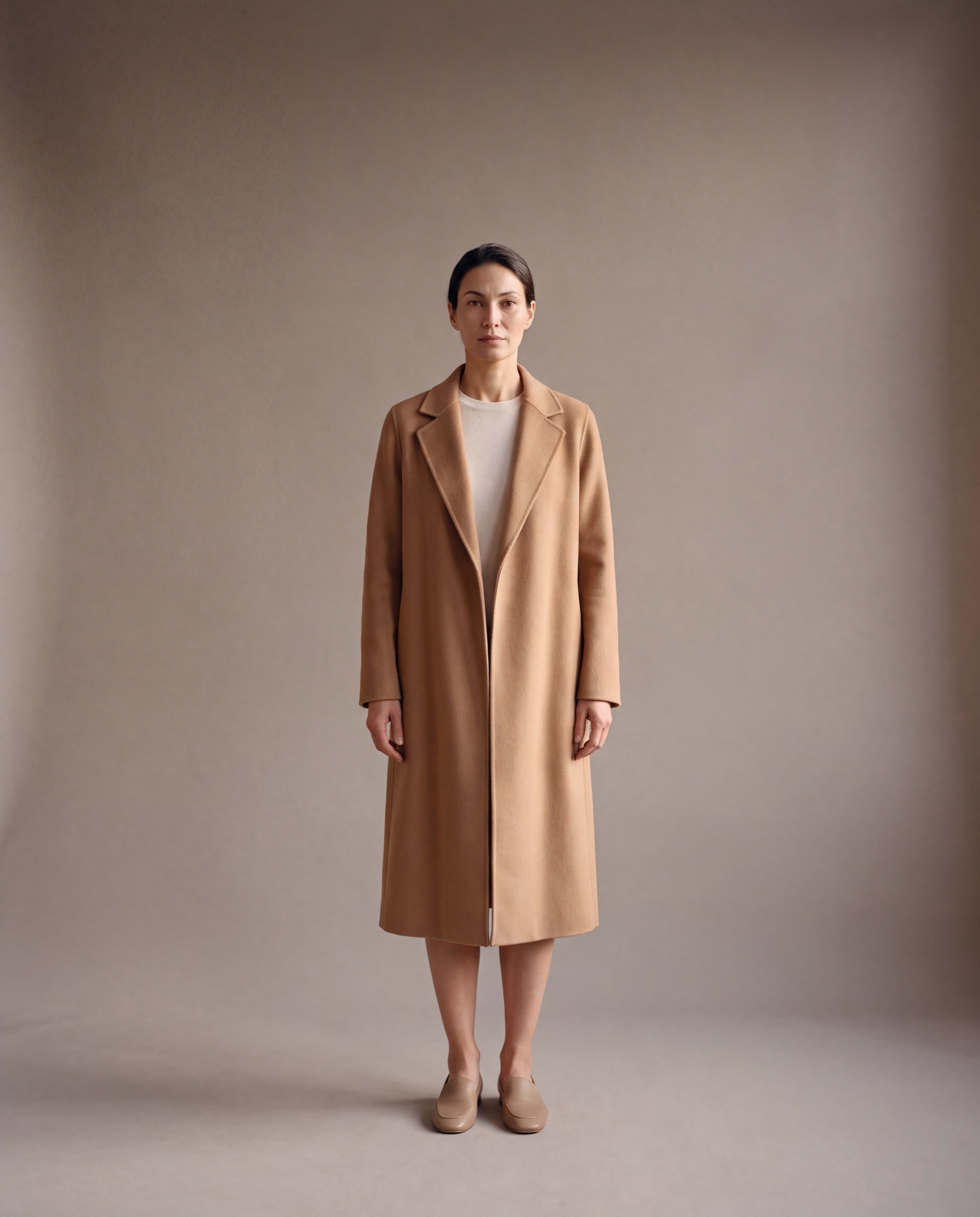 HALDEN — Camel overcoat